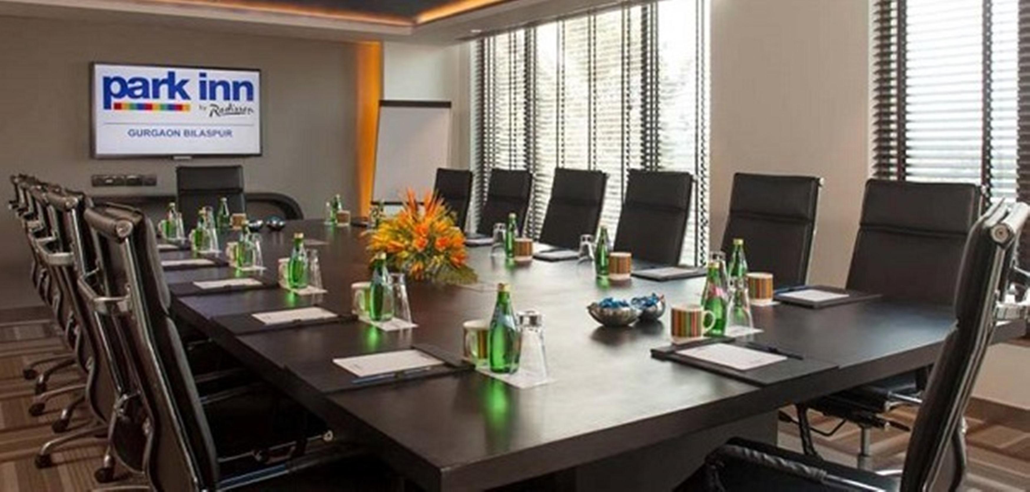 Park Inn By Radisson Gurgaon Bilaspur Manesar Exterior foto