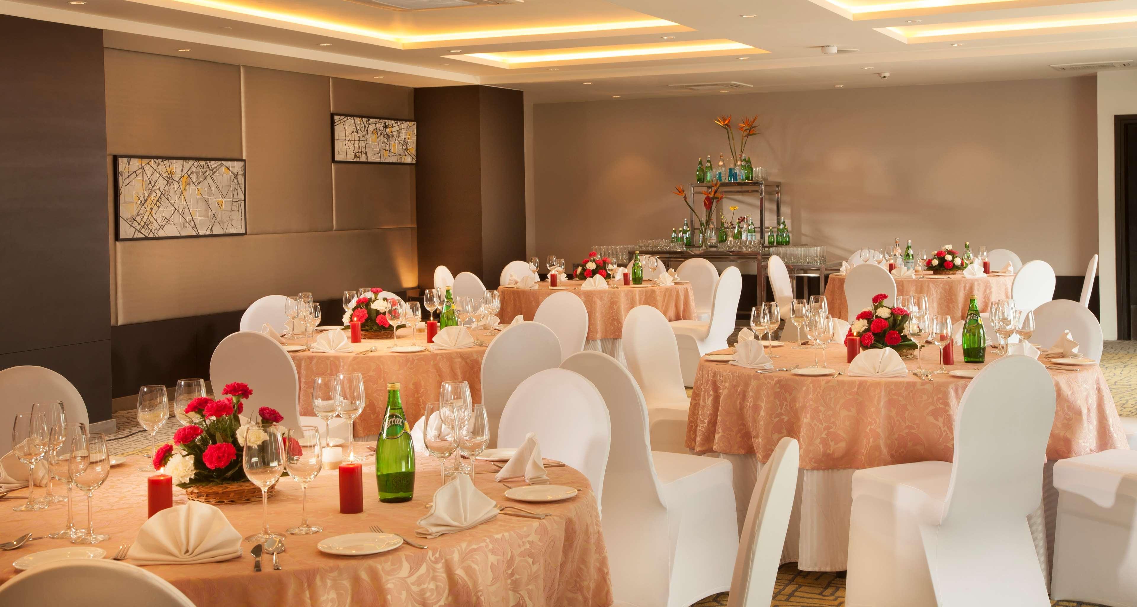 Park Inn By Radisson Gurgaon Bilaspur Manesar Exterior foto