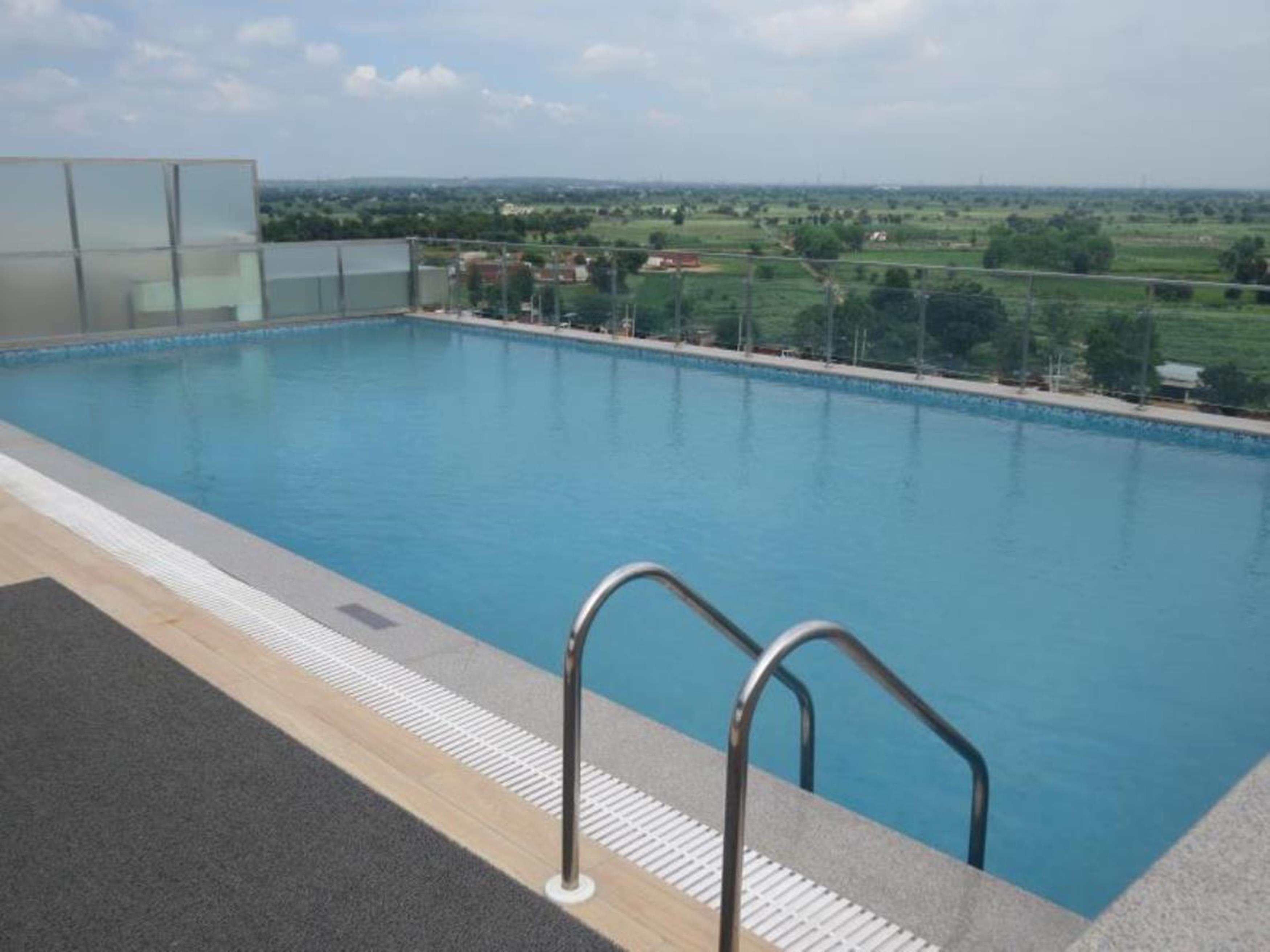Park Inn By Radisson Gurgaon Bilaspur Manesar Exterior foto