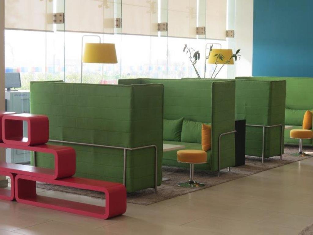 Park Inn By Radisson Gurgaon Bilaspur Manesar Exterior foto