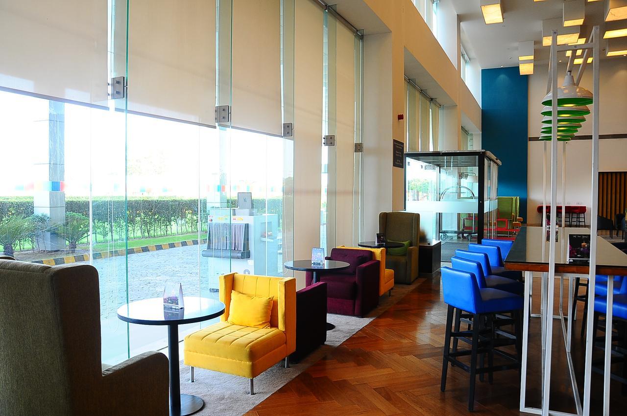 Park Inn By Radisson Gurgaon Bilaspur Manesar Exterior foto