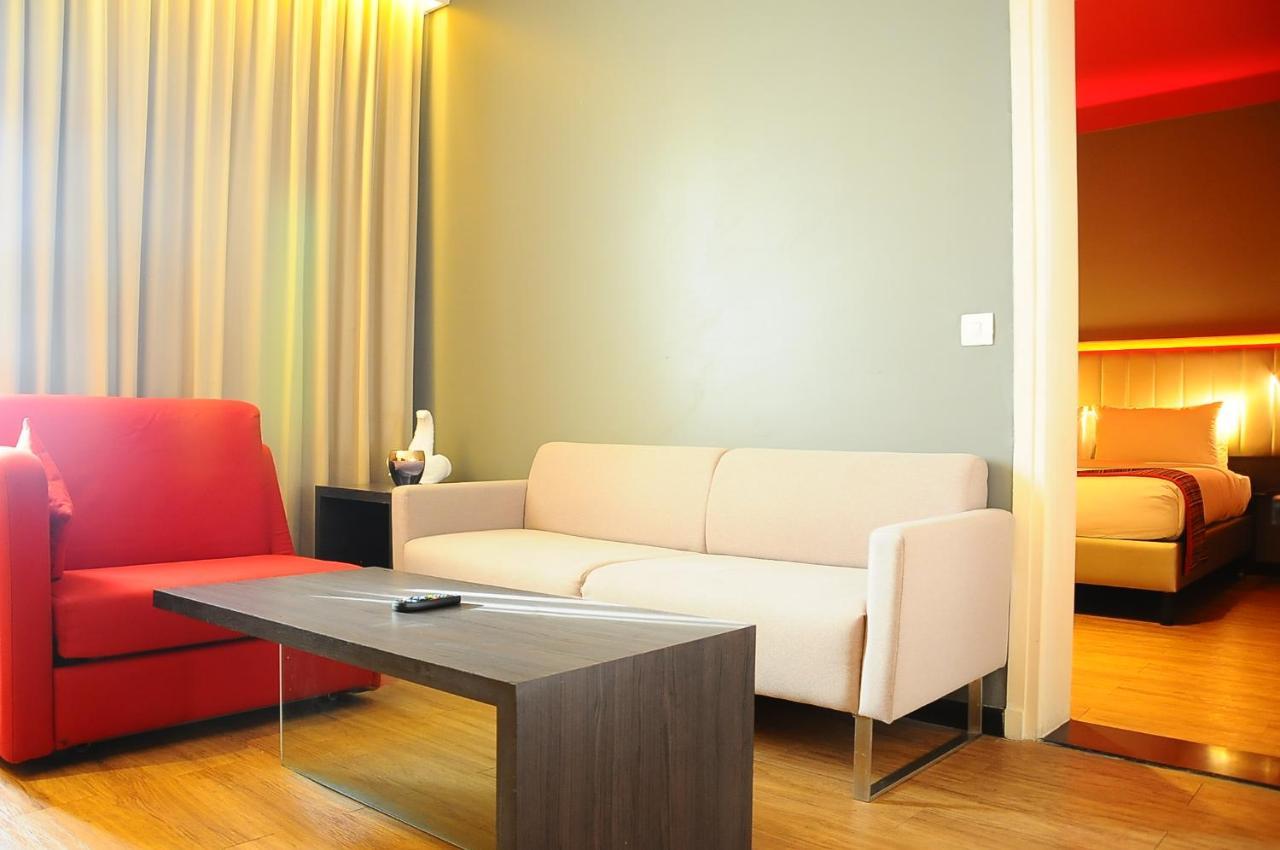 Park Inn By Radisson Gurgaon Bilaspur Manesar Exterior foto