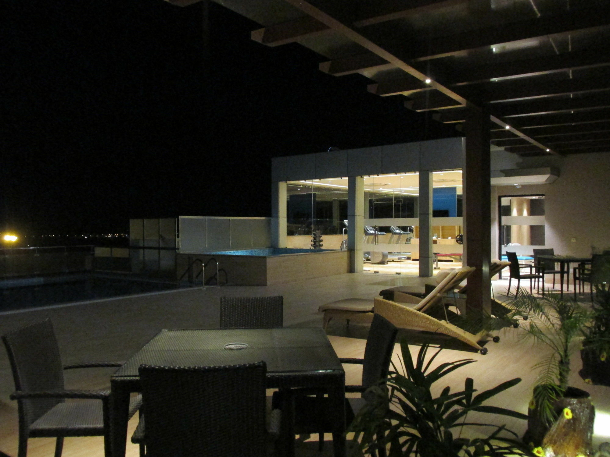 Park Inn By Radisson Gurgaon Bilaspur Manesar Exterior foto